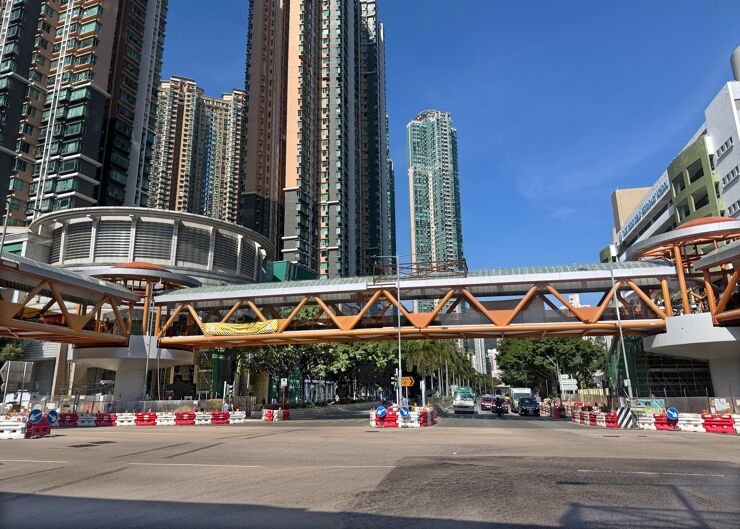 Footbridges at Sham Mong Road and Hing Wah Street West, Hong Kong