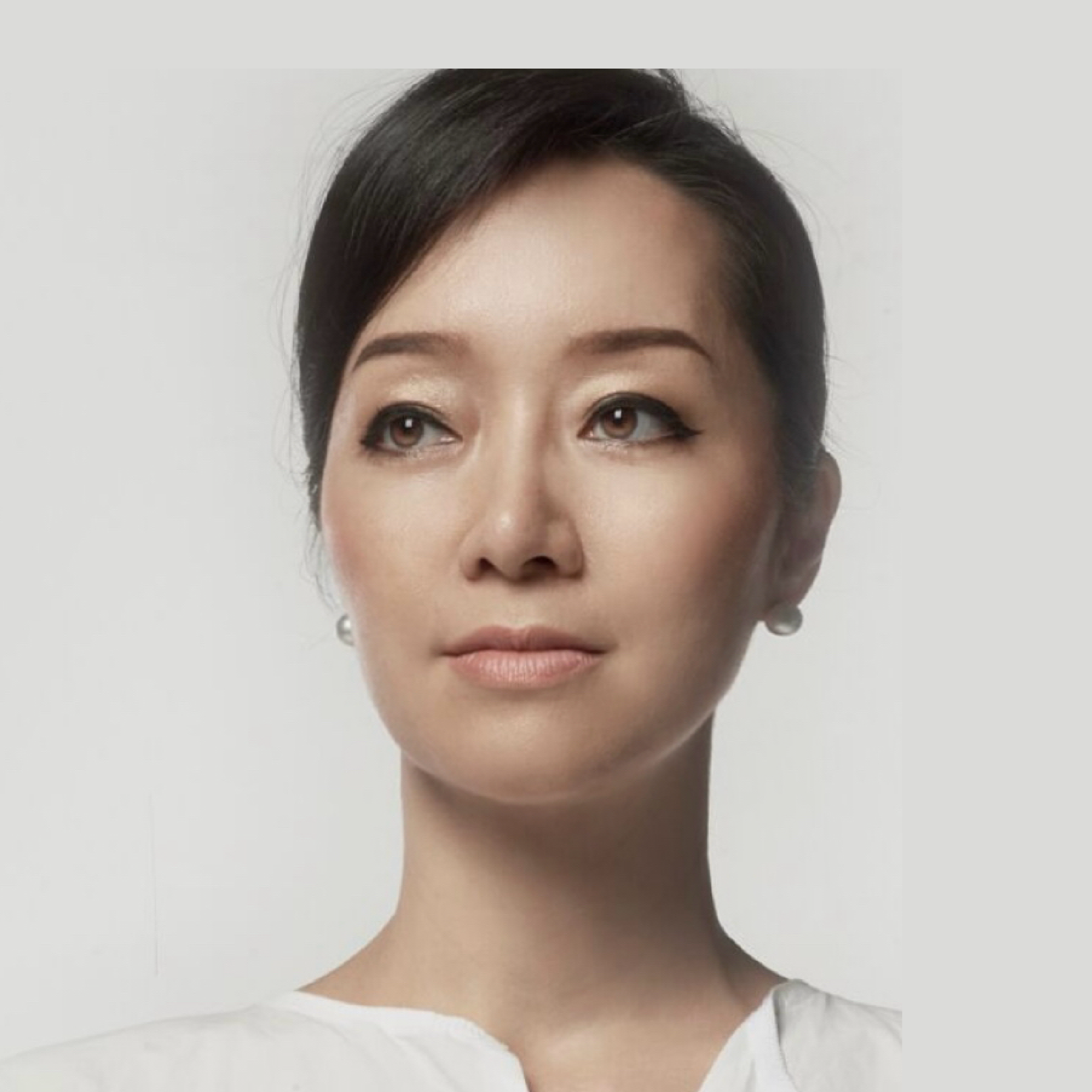 Renee Paik logo