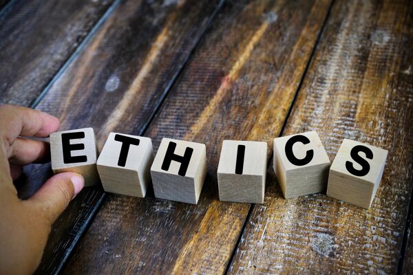 Contracts versus ethics: old rules for new times